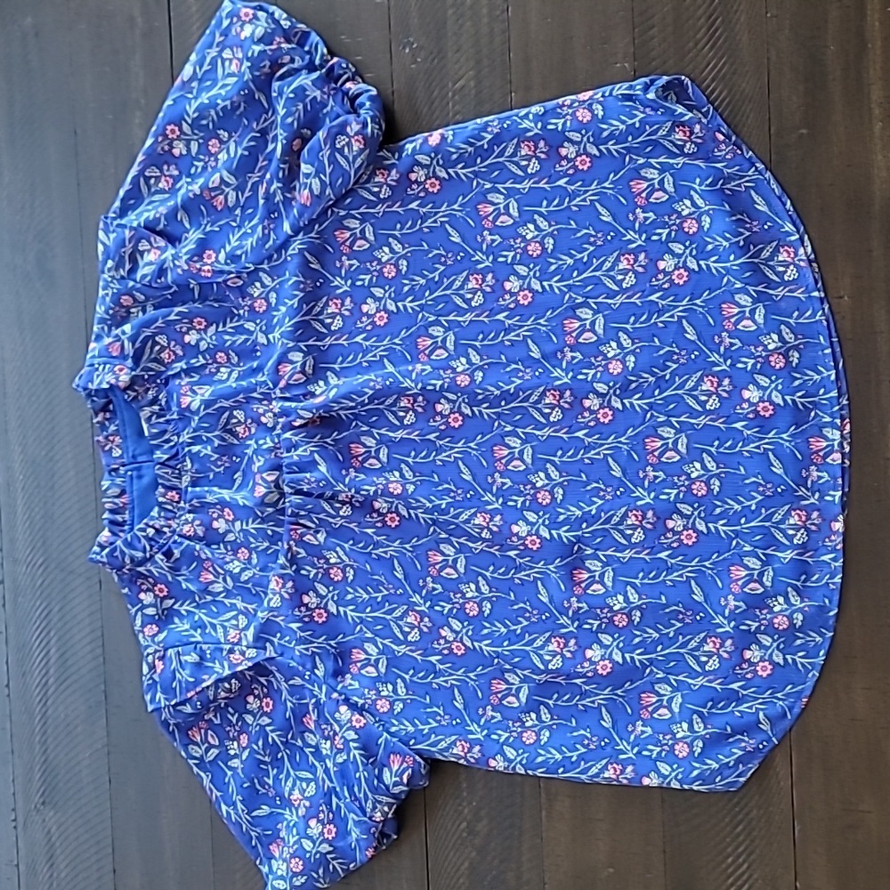 NWT LOFT Floral Ruffle Neck Puff Sleeve Top Cottagecore Blue, size M - Picture 4 of 10